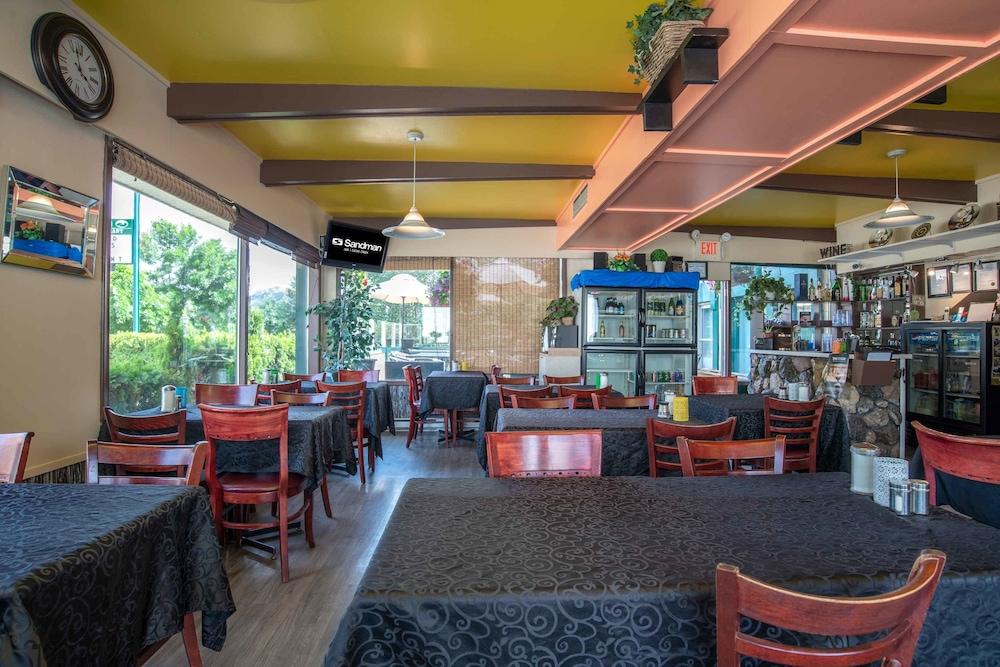 Sandman Inn Cache Creek Exterior photo